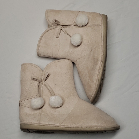 Booties - Picture 2 of 8